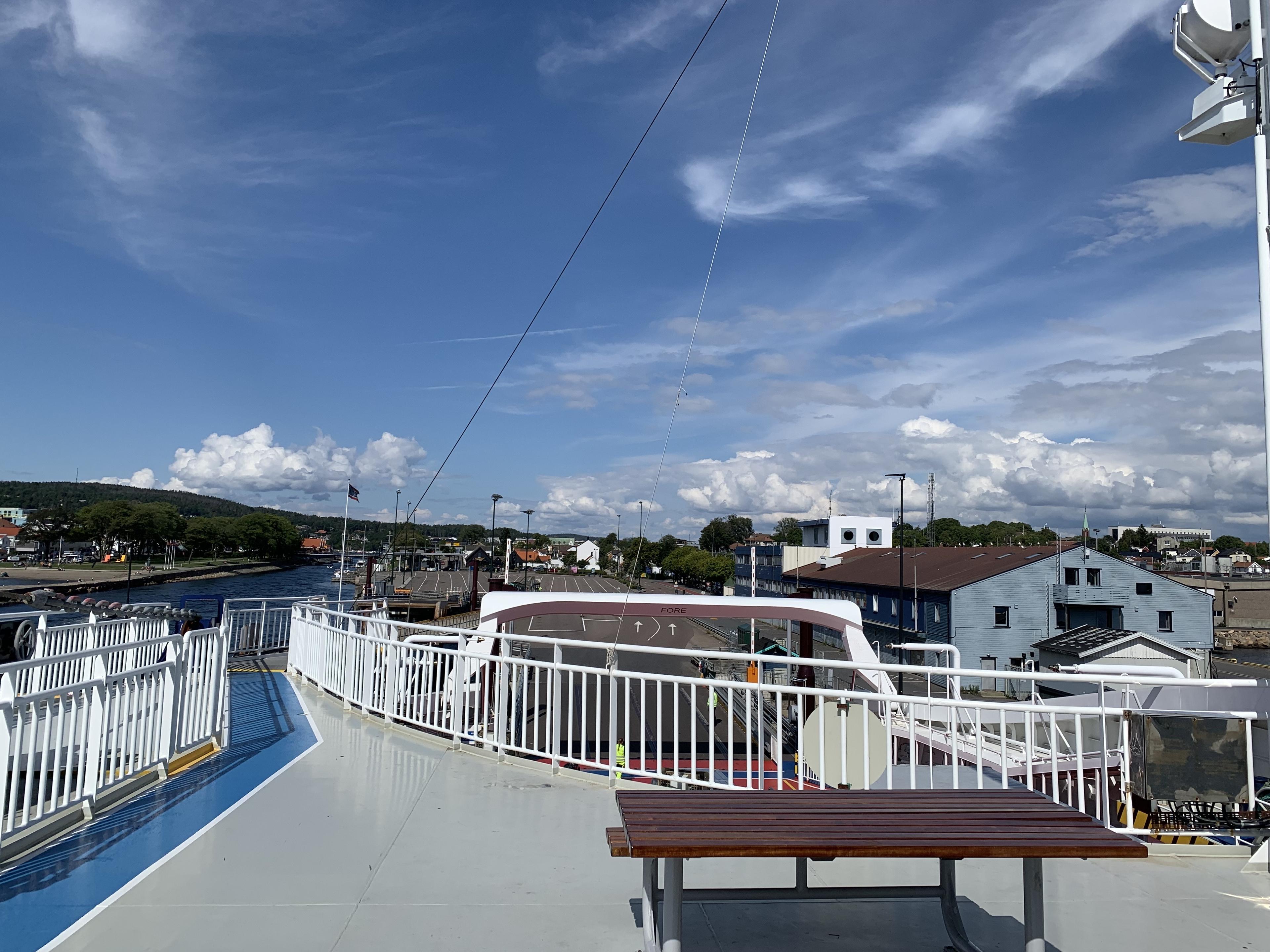 🛳️⛴️☀️ 4